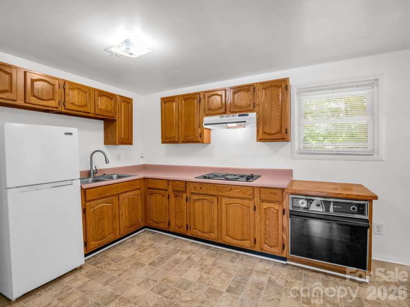 617 Harris Henrietta Road, Forest City, NC 28043.  MLS# CAR4412895, YatesRealty ID 42523. 