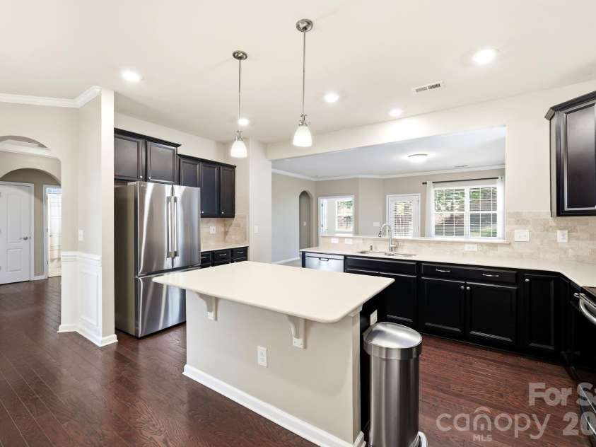 13313 Canterbury Castle Drive, Charlotte, NC 28273.  MLS# CAR4408579, YatesRealty ID 42526. 