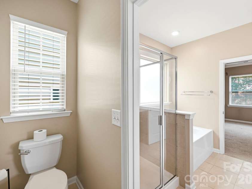 13313 Canterbury Castle Drive, Charlotte, NC 28273.  MLS# CAR4408579, YatesRealty ID 42526. 