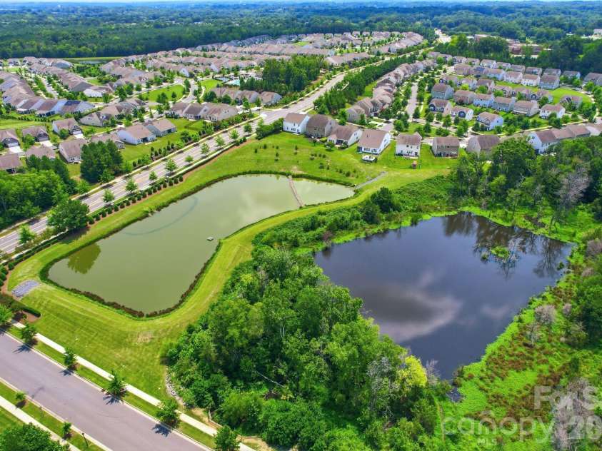 13313 Canterbury Castle Drive, Charlotte, NC 28273.  MLS# CAR4408579, YatesRealty ID 42526. 