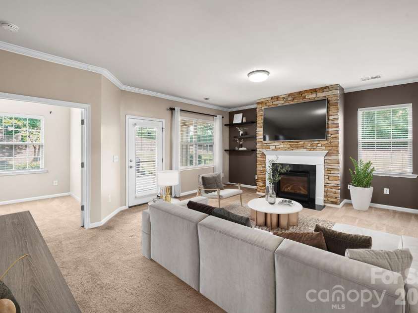 13313 Canterbury Castle Drive, Charlotte, NC 28273.  MLS# CAR4408579, YatesRealty ID 42526. Virtually Staged Photo