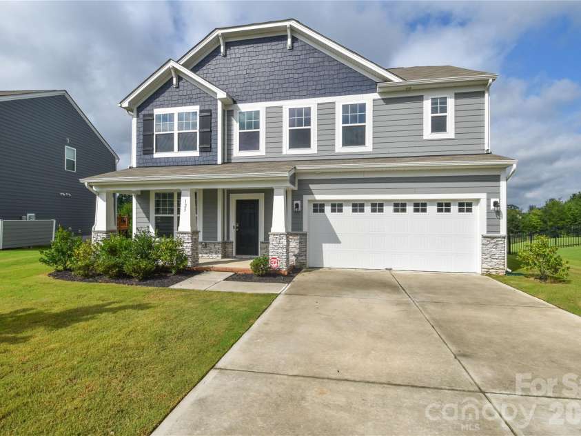 125 Dawn Run Loop, Mooresville, NC 28115.  MLS# CAR4408914, YatesRealty ID 42527. 