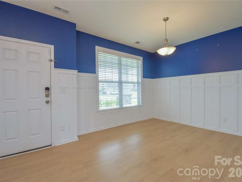 125 Dawn Run Loop, Mooresville, NC 28115.  MLS# CAR4408914, YatesRealty ID 42527. 