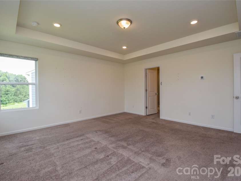 125 Dawn Run Loop, Mooresville, NC 28115.  MLS# CAR4408914, YatesRealty ID 42527. 