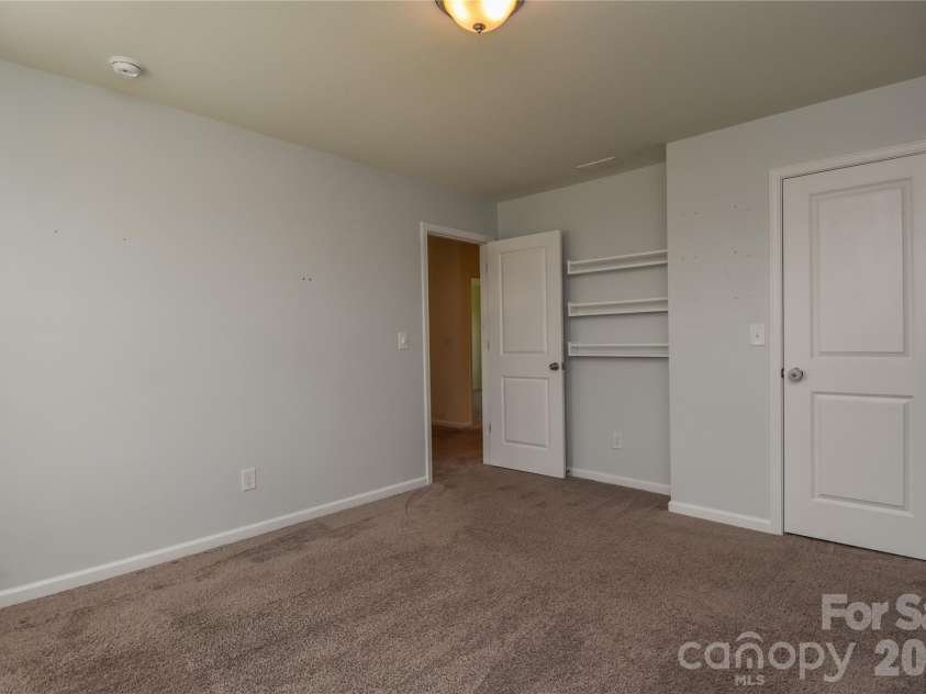 125 Dawn Run Loop, Mooresville, NC 28115.  MLS# CAR4408914, YatesRealty ID 42527. 