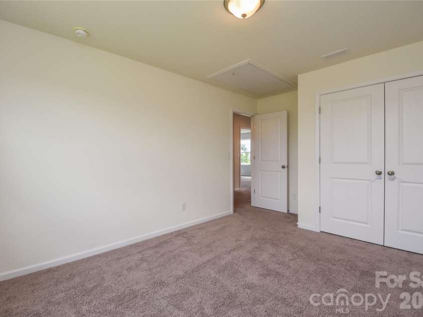 125 Dawn Run Loop, Mooresville, NC 28115.  MLS# CAR4408914, YatesRealty ID 42527. 