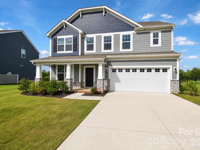 125 Dawn Run Loop, Mooresville, NC 28115.  MLS# CAR4408914, YatesRealty ID 42527. 