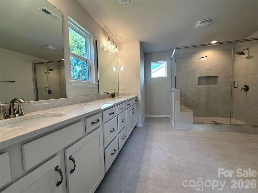 2022 Sabra Street, Gastonia, NC 28054.  MLS# CAR4398300, YatesRealty ID 42528. Premier Bath