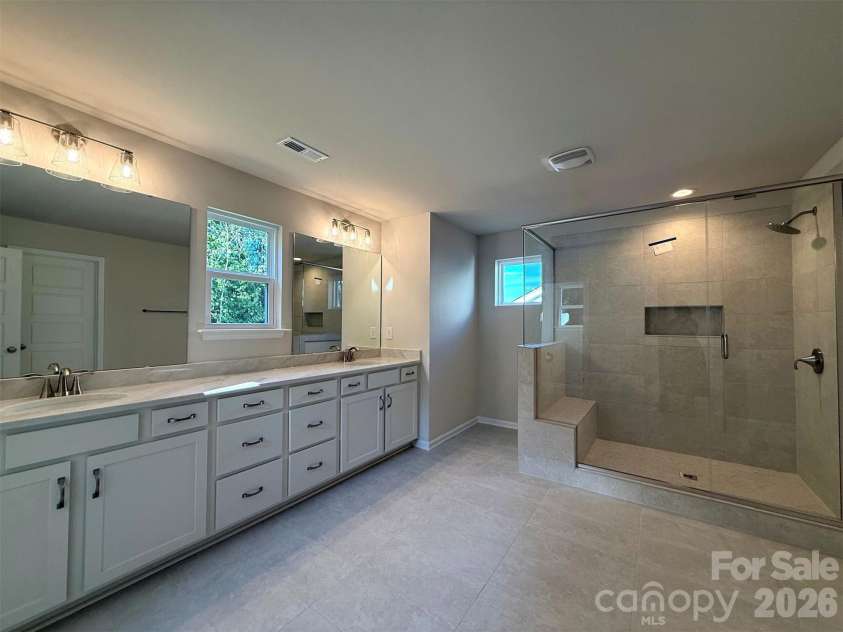 2022 Sabra Street, Gastonia, NC 28054.  MLS# CAR4398300, YatesRealty ID 42528. Premier Bath
