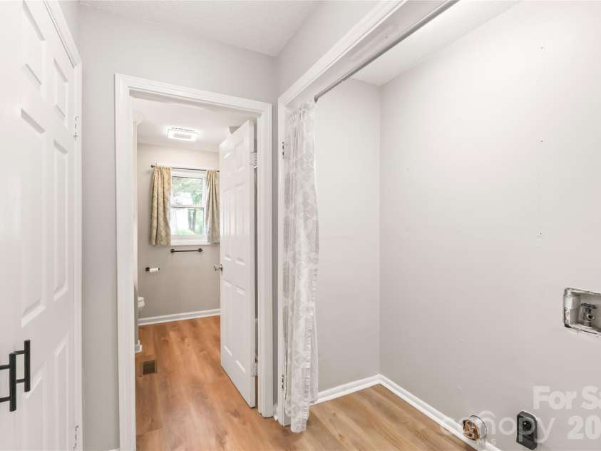 200 Park Avenue, Mount Holly, NC 28120.  MLS# CAR4407165, YatesRealty ID 42529. Laundry Room