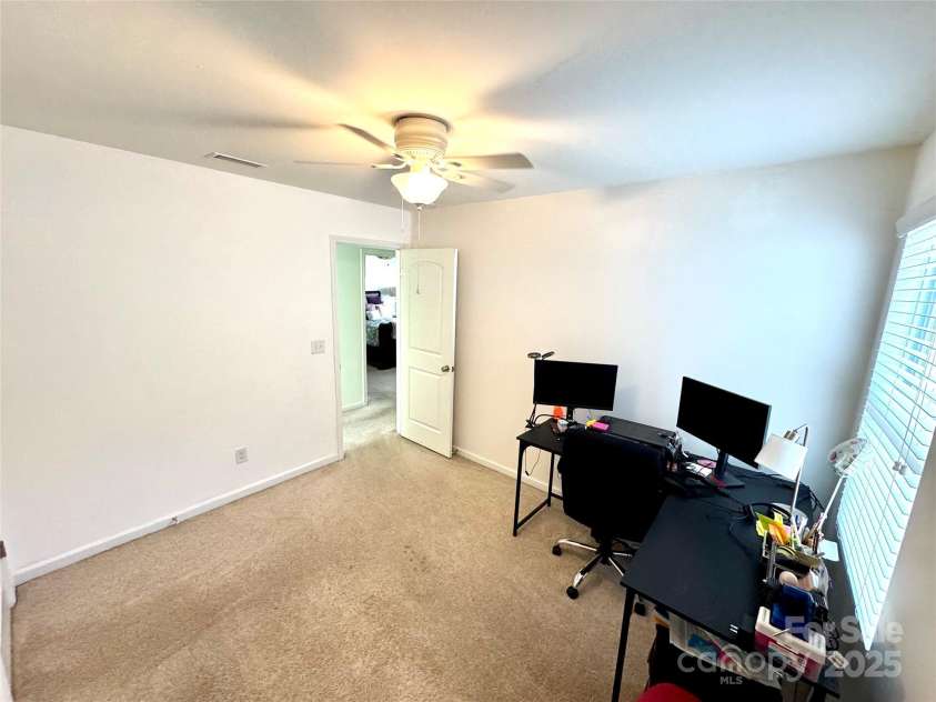 719 Mountain Quail Drive, Charlotte, NC 28216.  MLS# CAR4228004, YatesRealty ID 4253. 