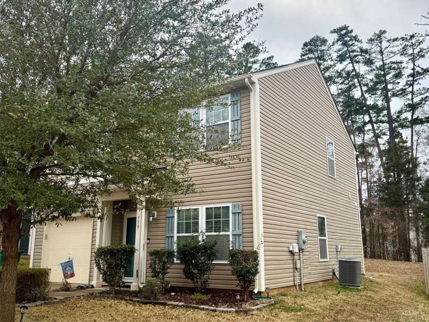 719 Mountain Quail Drive, Charlotte, NC 28216.  MLS# CAR4228004, YatesRealty ID 4253. Rear