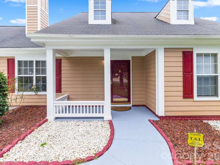 384 Cedarcroft Drive, Mooresville, NC 28115.  MLS# CAR4411146, YatesRealty ID 42530. 