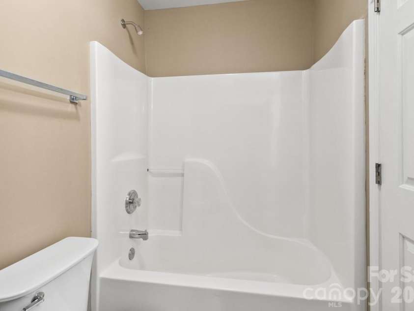 384 Cedarcroft Drive, Mooresville, NC 28115.  MLS# CAR4411146, YatesRealty ID 42530. 