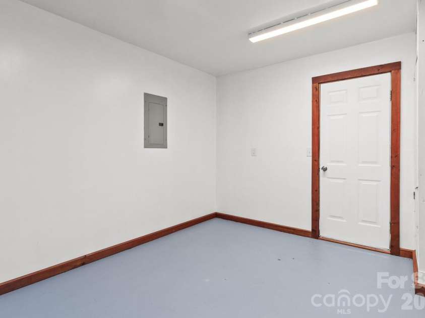 384 Cedarcroft Drive, Mooresville, NC 28115.  MLS# CAR4411146, YatesRealty ID 42530. 