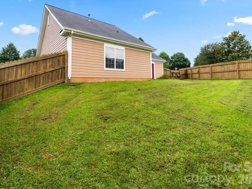 384 Cedarcroft Drive, Mooresville, NC 28115.  MLS# CAR4411146, YatesRealty ID 42530. 