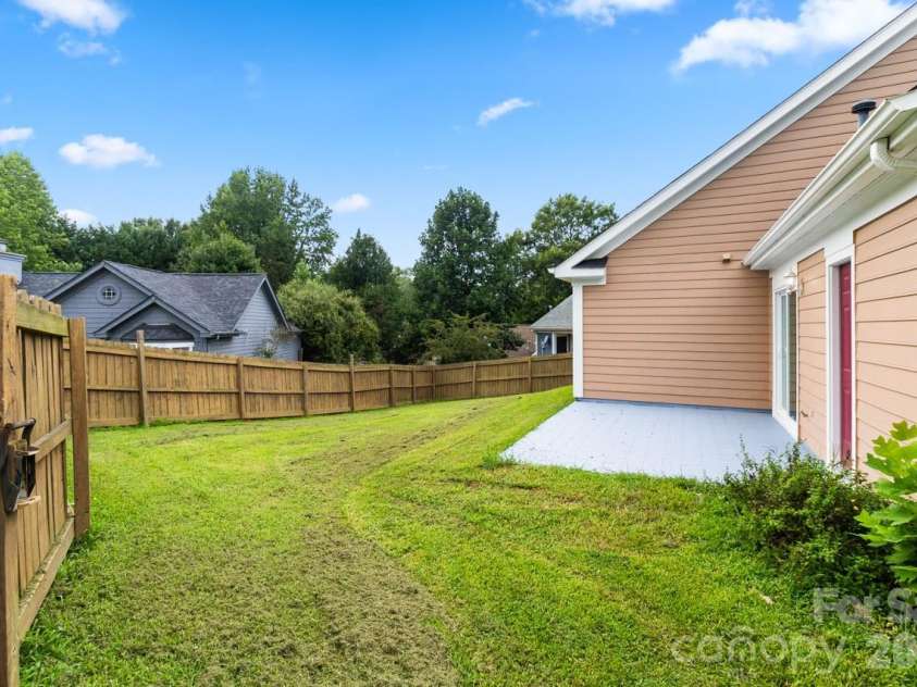 384 Cedarcroft Drive, Mooresville, NC 28115.  MLS# CAR4411146, YatesRealty ID 42530. 