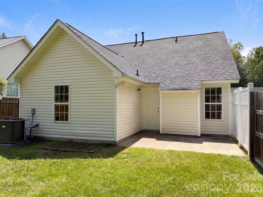 2025 Duke Adam Street, Kannapolis, NC 28083.  MLS# CAR4407685, YatesRealty ID 42532. 