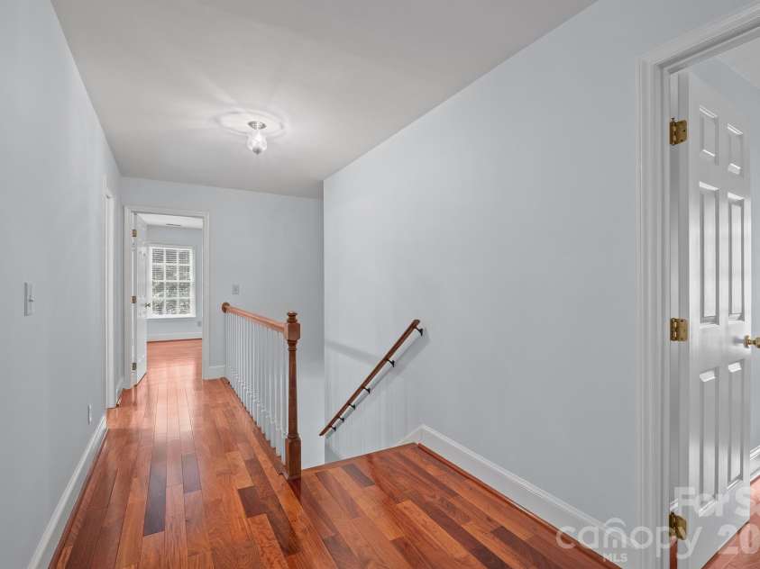 7000 Hollow Oak Drive, Charlotte, NC 28227.  MLS# CAR4412628, YatesRealty ID 42533. 