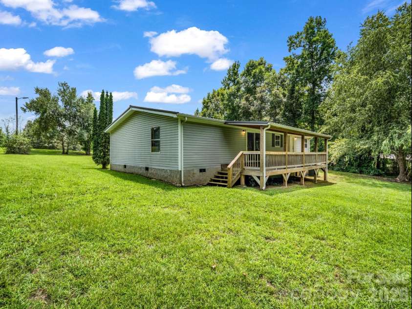 404 Newton Cole Road, Forest City, NC 28043.  MLS# CAR4408599, YatesRealty ID 42534. 