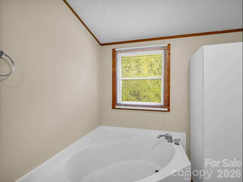 404 Newton Cole Road, Forest City, NC 28043.  MLS# CAR4408599, YatesRealty ID 42534. 