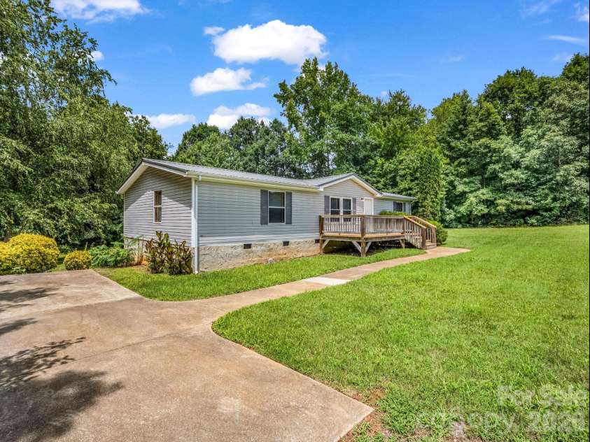 404 Newton Cole Road, Forest City, NC 28043.  MLS# CAR4408599, YatesRealty ID 42534. 