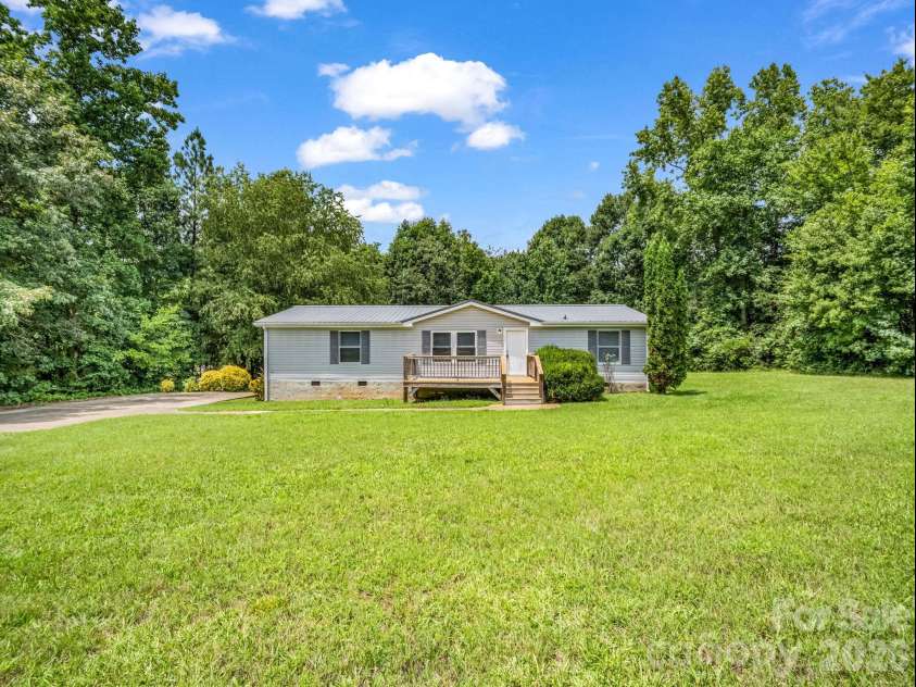 404 Newton Cole Road, Forest City, NC 28043.  MLS# CAR4408599, YatesRealty ID 42534. 