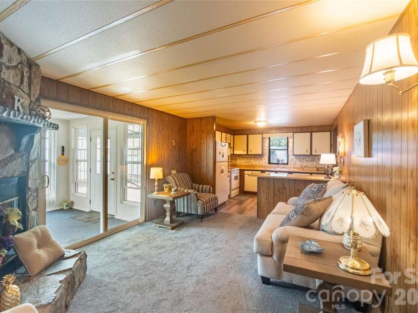 9606 Walkers Ferry Road, Charlotte, NC 28214.  MLS# CAR4409843, YatesRealty ID 42537. 