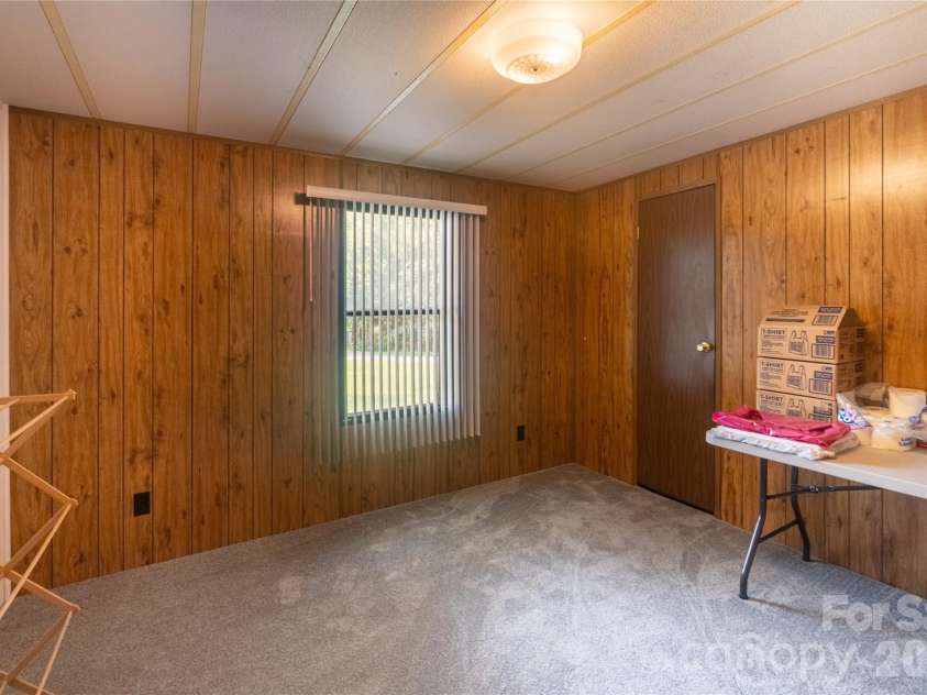9606 Walkers Ferry Road, Charlotte, NC 28214.  MLS# CAR4409843, YatesRealty ID 42537. 