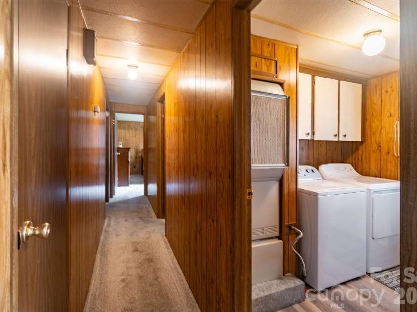 9606 Walkers Ferry Road, Charlotte, NC 28214.  MLS# CAR4409843, YatesRealty ID 42537. 