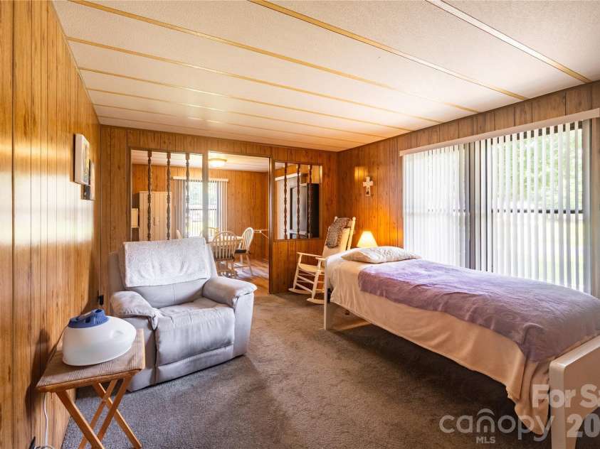 9606 Walkers Ferry Road, Charlotte, NC 28214.  MLS# CAR4409843, YatesRealty ID 42537. 