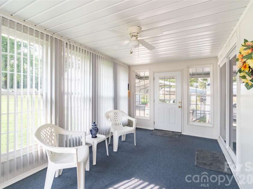 9606 Walkers Ferry Road, Charlotte, NC 28214.  MLS# CAR4409843, YatesRealty ID 42537. 
