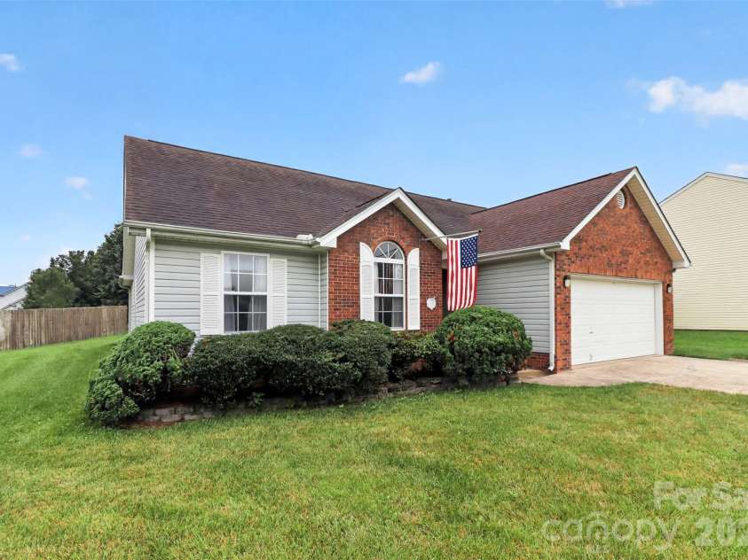 4619 Winterberry Lane, Monroe, NC 28110.  MLS# CAR4409983, YatesRealty ID 42538. 