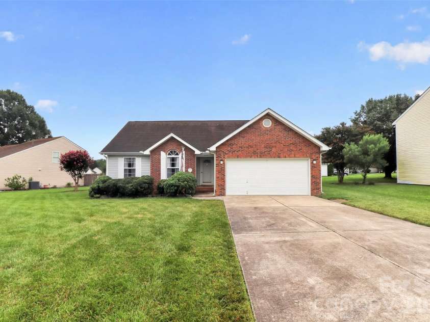 4619 Winterberry Lane, Monroe, NC 28110.  MLS# CAR4409983, YatesRealty ID 42538. 