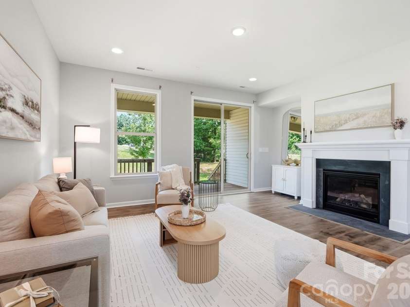 1100 Morning View Drive, Belmont, NC 28012.  MLS# CAR4405133, YatesRealty ID 42539. 