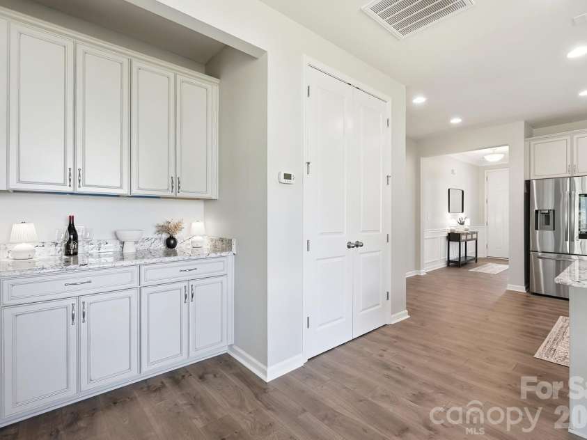 1100 Morning View Drive, Belmont, NC 28012.  MLS# CAR4405133, YatesRealty ID 42539. 
