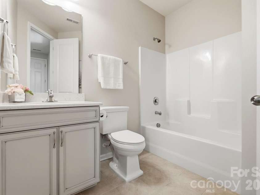 1100 Morning View Drive, Belmont, NC 28012.  MLS# CAR4405133, YatesRealty ID 42539. 