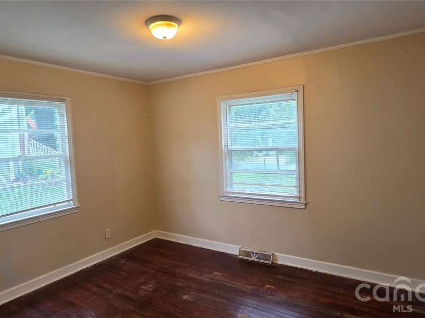 2216 Yadkin Avenue, Charlotte, NC 28205.  MLS# CAR4407051, YatesRealty ID 42540. 