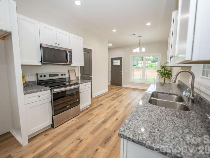 262 Florida Avenue, Spindale, NC 28160.  MLS# CAR4403941, YatesRealty ID 42541. 