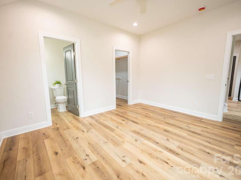262 Florida Avenue, Spindale, NC 28160.  MLS# CAR4403941, YatesRealty ID 42541. 