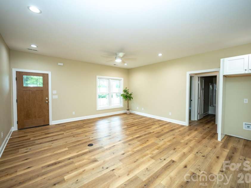 258 Florida Avenue, Spindale, NC 28160.  MLS# CAR4411159, YatesRealty ID 42542. 