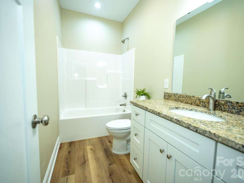 258 Florida Avenue, Spindale, NC 28160.  MLS# CAR4411159, YatesRealty ID 42542. Bathroom
