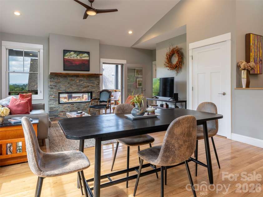 309 Ava Lane, Asheville, NC 28804.  MLS# CAR4406925, YatesRealty ID 42543. 