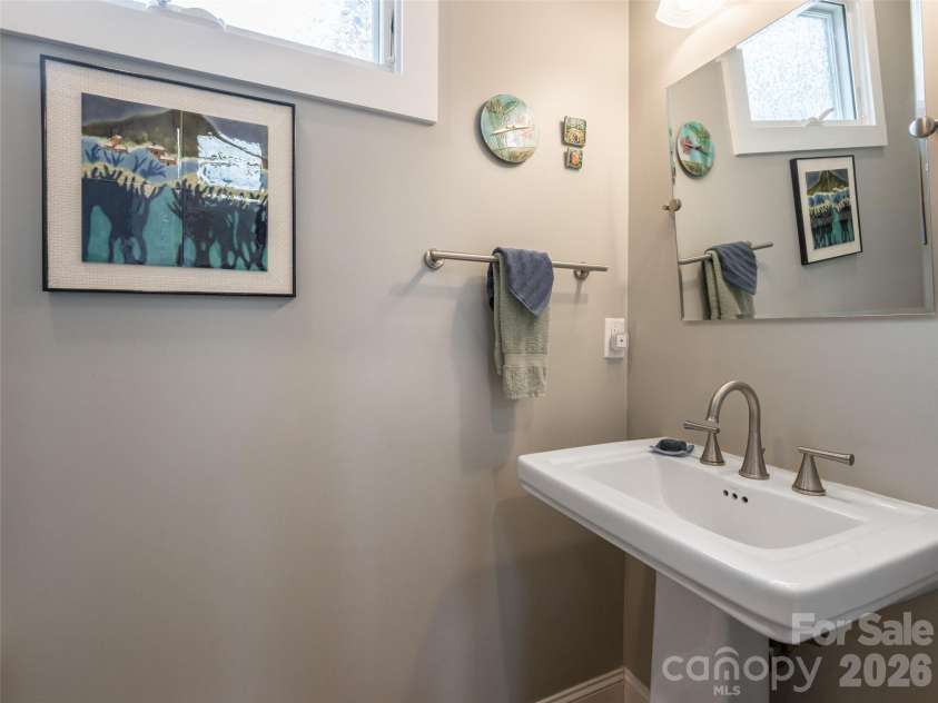 309 Ava Lane, Asheville, NC 28804.  MLS# CAR4406925, YatesRealty ID 42543. 