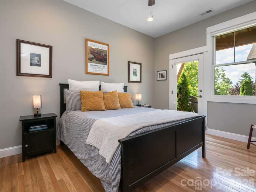 309 Ava Lane, Asheville, NC 28804.  MLS# CAR4406925, YatesRealty ID 42543. 