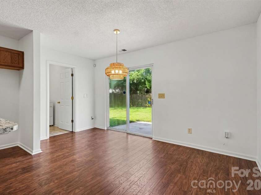 1910 Olsen Lane, Charlotte, NC 28213.  MLS# CAR4402471, YatesRealty ID 42545. 
