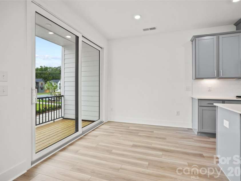 1017 Revival Row, Charlotte, NC 28208.  MLS# CAR4412932, YatesRealty ID 42549. 
