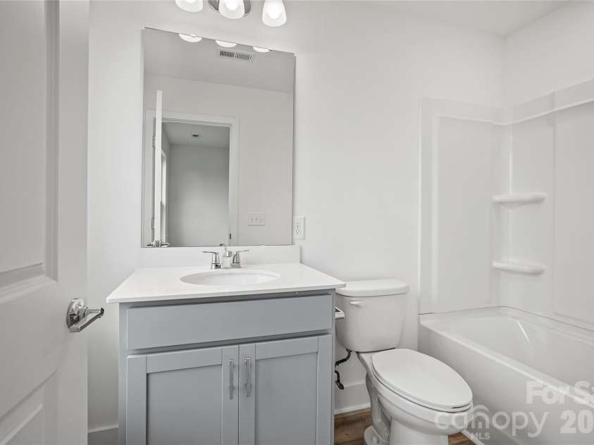 1017 Revival Row, Charlotte, NC 28208.  MLS# CAR4412932, YatesRealty ID 42549. 