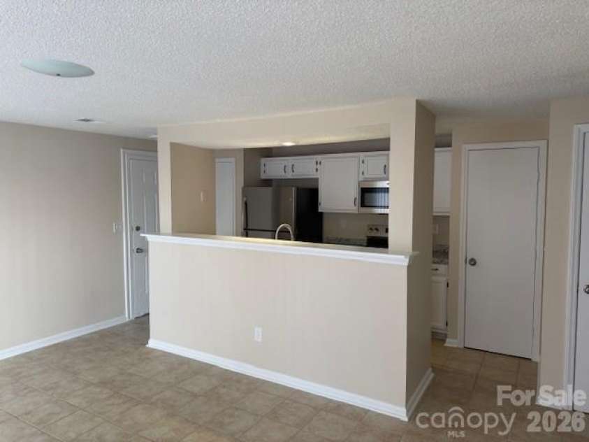 1610 Arlyn Circle, Charlotte, NC 28213.  MLS# CAR4357031, YatesRealty ID 4255. 