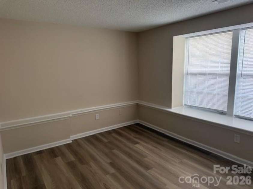 1610 Arlyn Circle, Charlotte, NC 28213.  MLS# CAR4357031, YatesRealty ID 4255. 